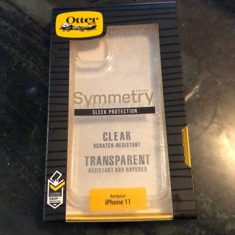 Otter box iPhone 11 symmetry